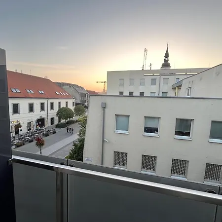 아파트 Hviezdoslavova